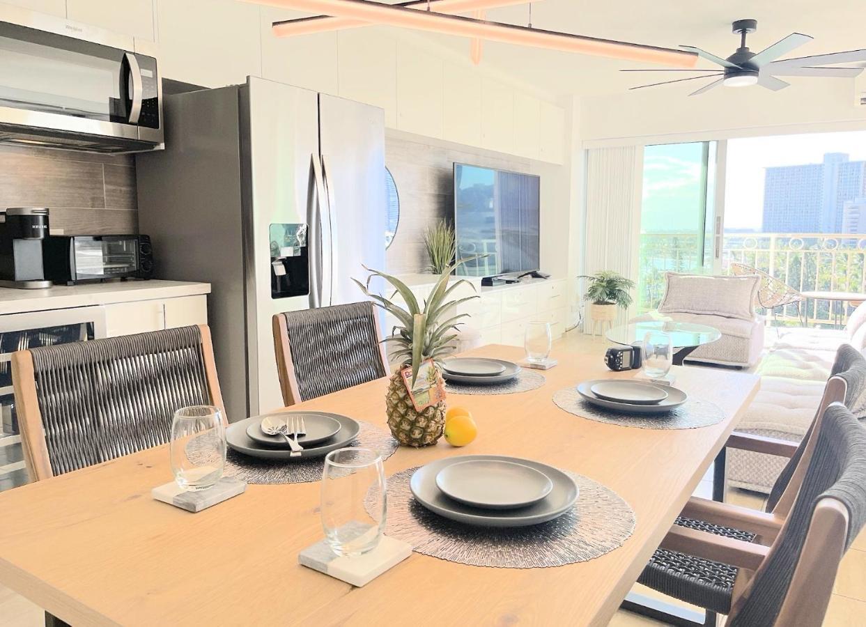 Waikiki Shore 1116 Beachfront Honolulu Extérieur photo